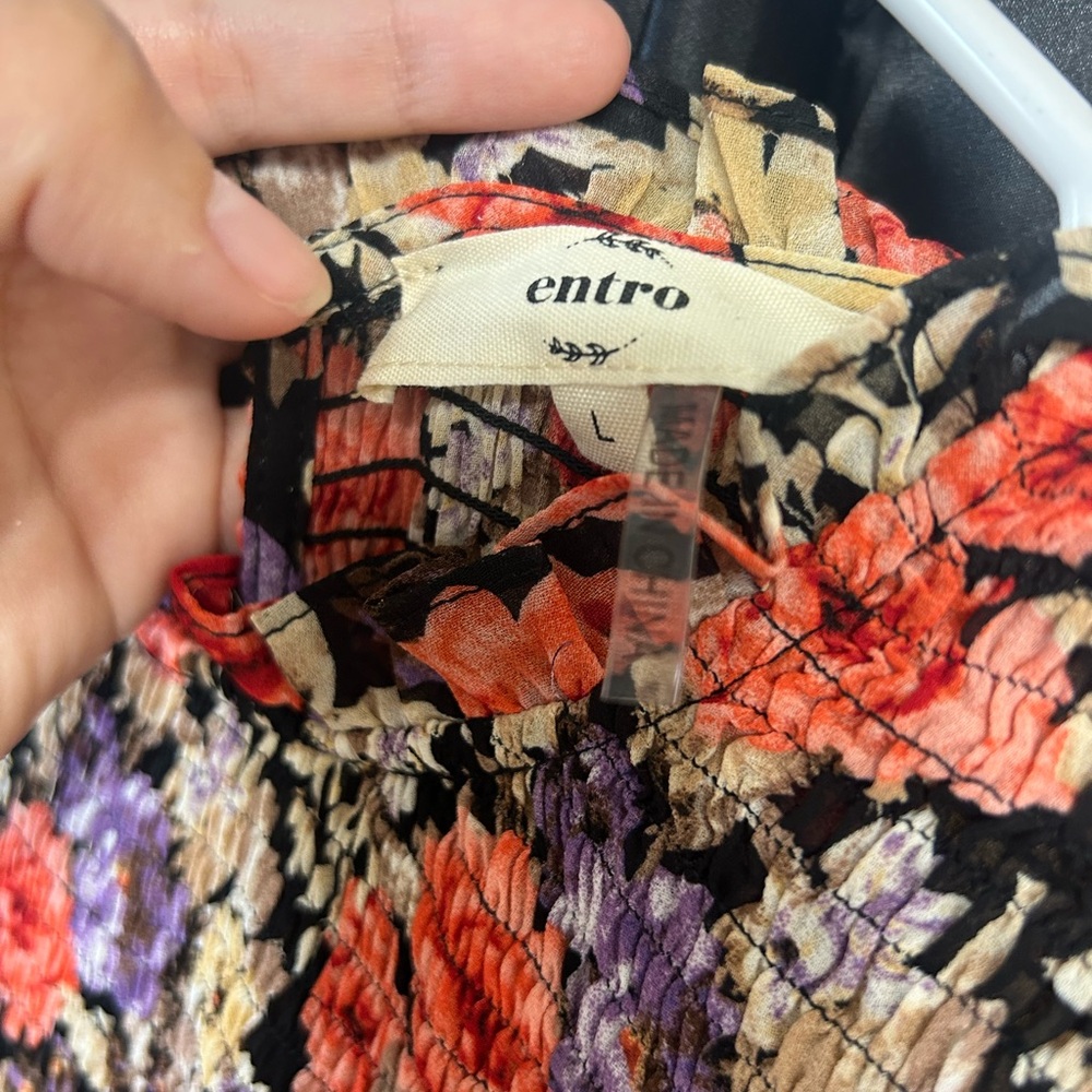 entro Floral Smocked Dress in Coral, Lavender & Black - Picture 2 of 4